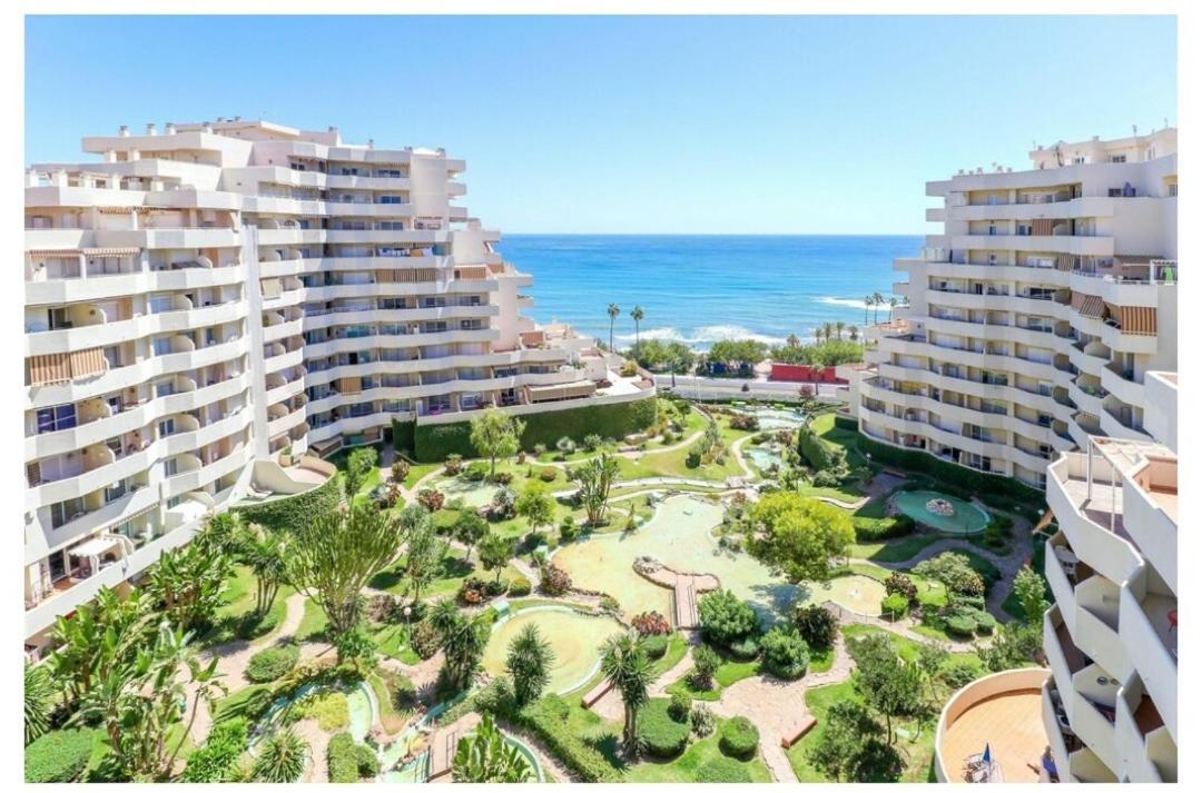El Estudio De La Playa Benalbeach 324 Gran Terraza Vistas Al Mar Benalmádena Eksteriør bilde